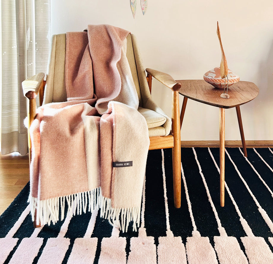 Arfur ullarteppi - pink/white
