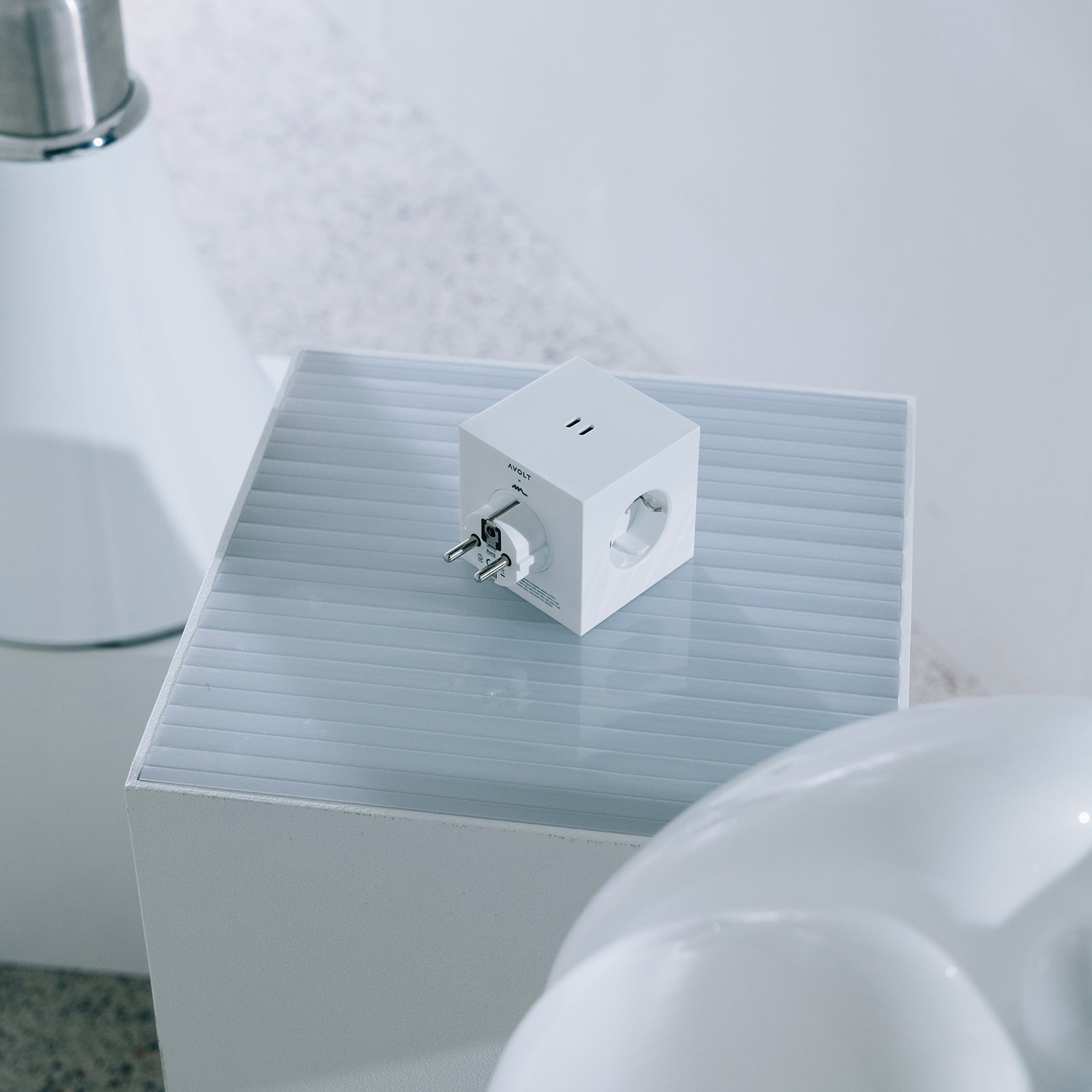 Square 2 (USB C) – Martinelli Luce Hvítur