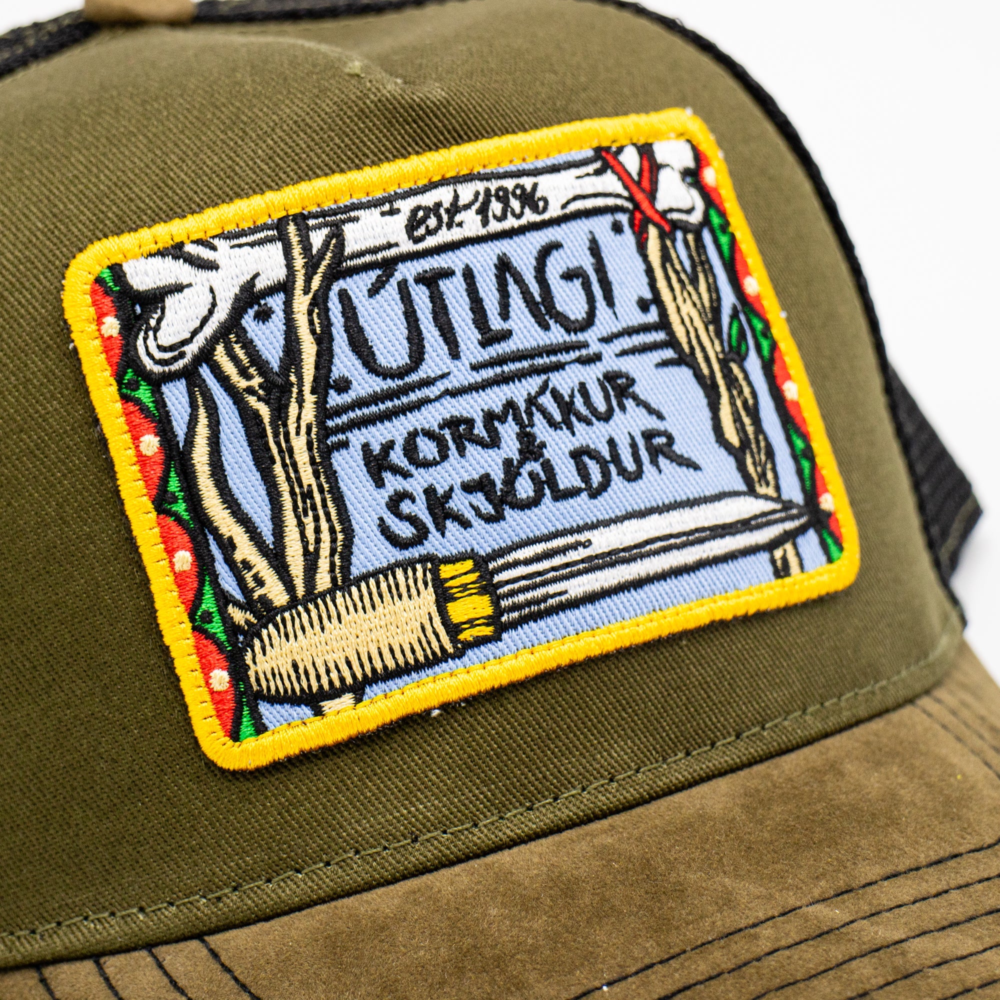 K&S Derhúfa - Útlagi