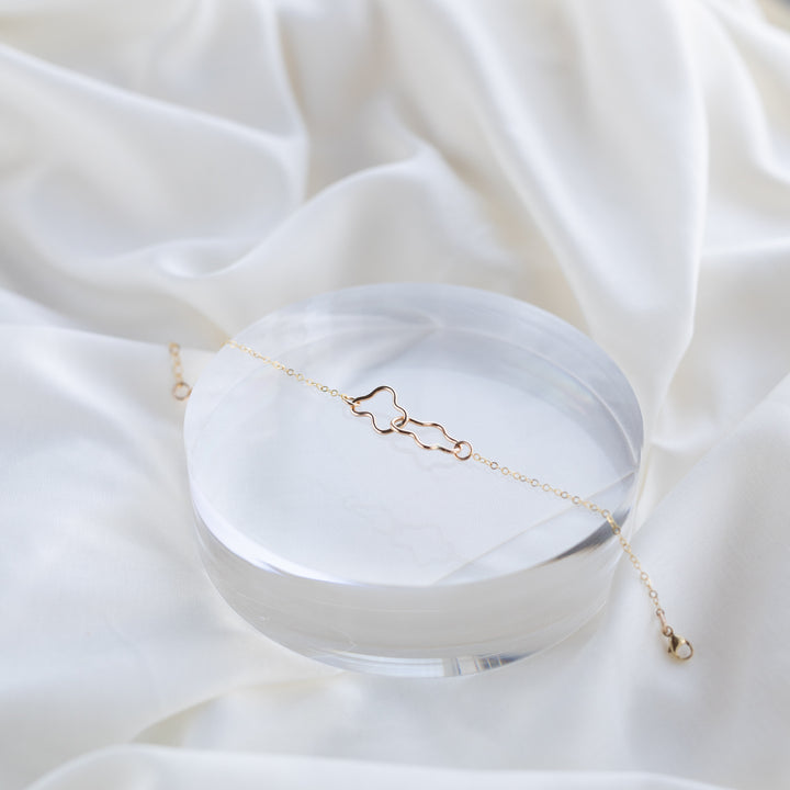 Linked Wave Bracelet 14k Gold