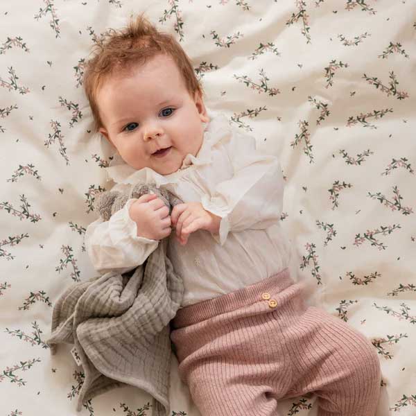 SÆNGURFÖT BABY POWDER BLOSSOM