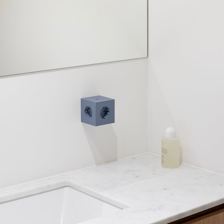 SQUARE 2 (USB C) – HÁKARLA BLÁR