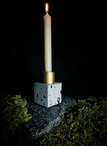 Hrauney - Lava candle holder