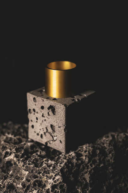 Hrauney - Lava candle holder