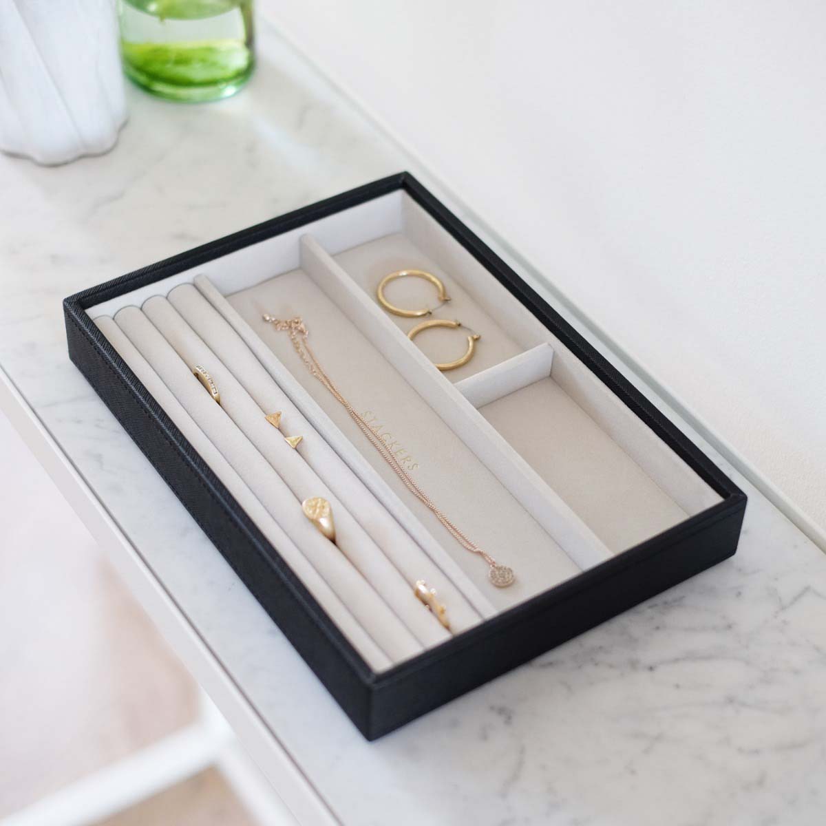 Classic Svartur - bakki með 4 hólfum