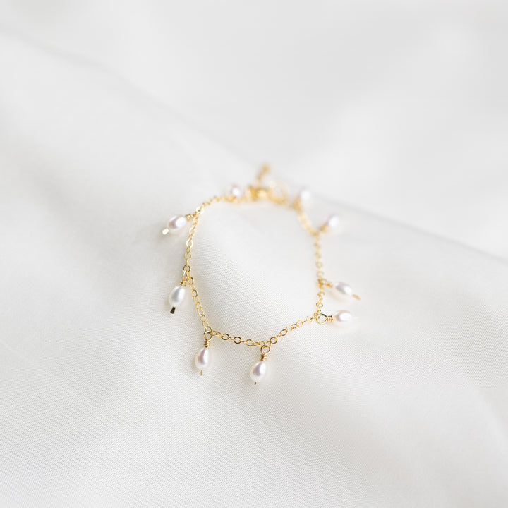 Teardrop Pearl Bracelet