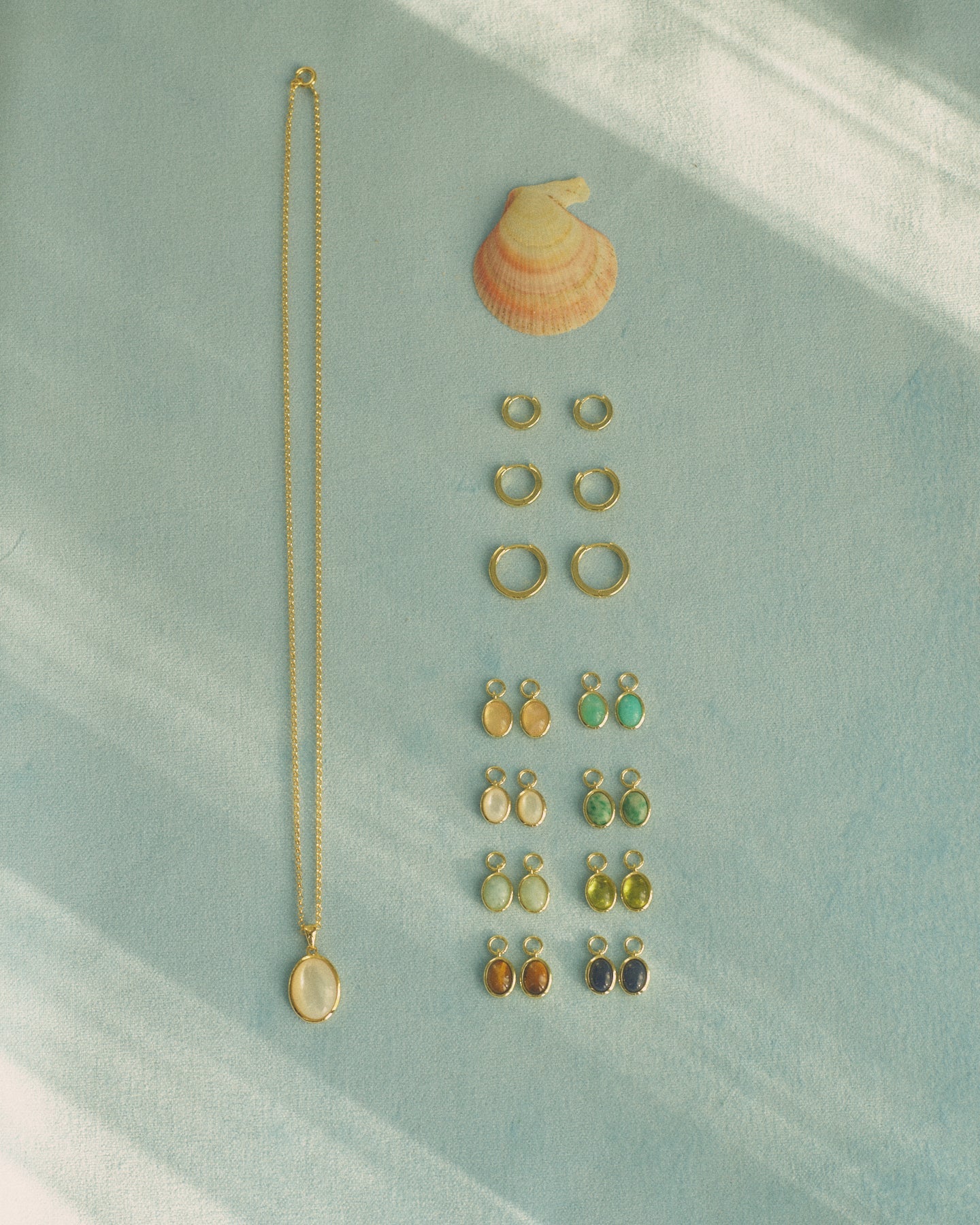 Oval Pendant - Green Emerald