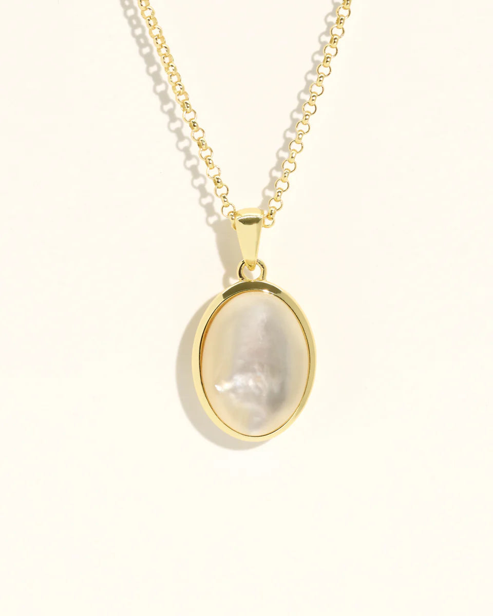 Oval Stone Necklace - Mother of Pearl