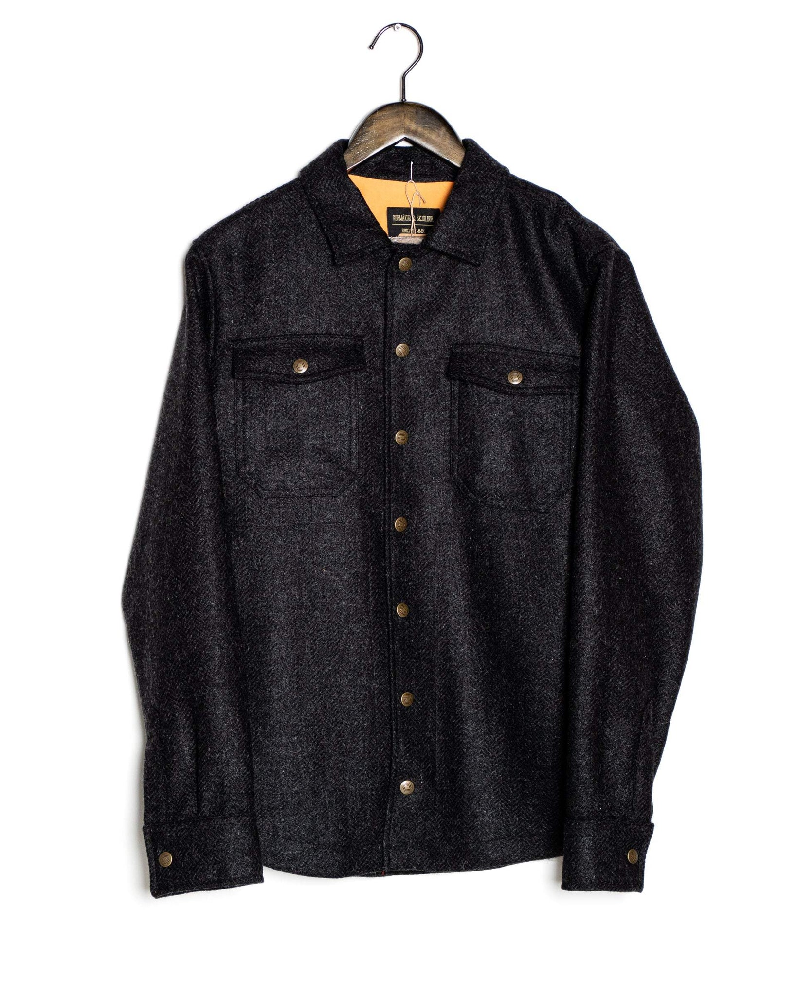 K&S Icelandic Tweed Yfirskyrta - Fjárhirðirinn - Svartur Sauðurinn