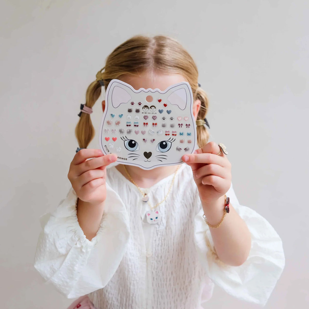 Eyrnalokkar lím · Kittybow
