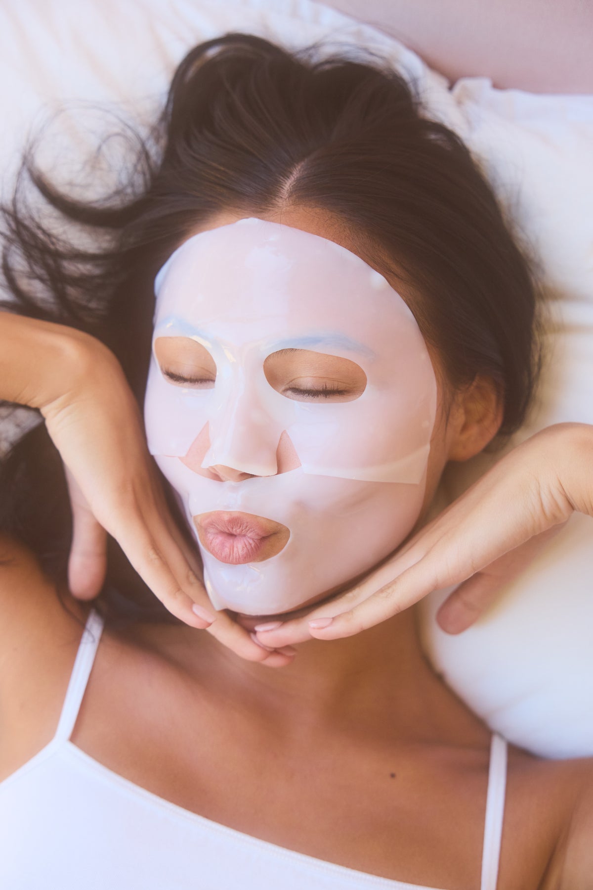 Ljóma [ˈljouːma] dew mask