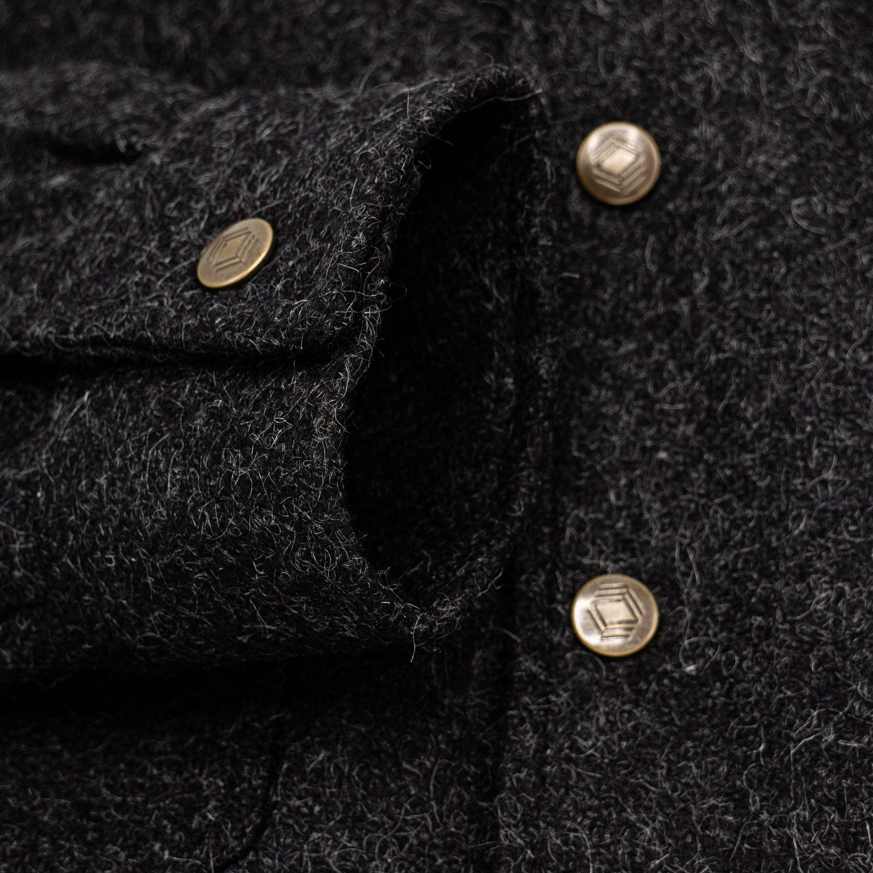 K&S Icelandic Tweed Yfirskyrta - Fjárhirðirinn - Svartur Sauðurinn